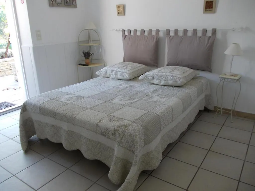 L'Escleriade Entrechaux Bed & Breakfast